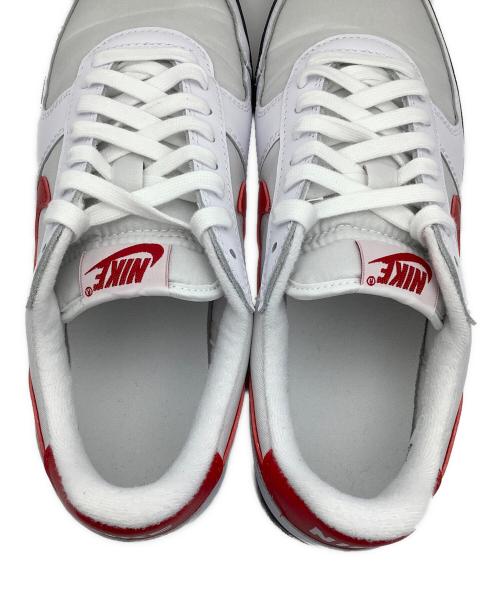 NIKE（ナイキ）NIKE (ナイキ) スニーカー ホワイト サイズ:28の古着・服飾アイテム