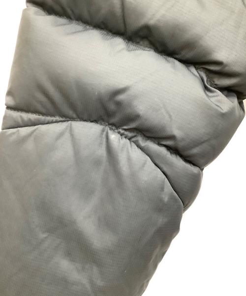 ARC'TERYX（アークテリクス）ARC'TERYX (アークテリクス) ダウンジャケット グレー サイズ:Mの古着・服飾アイテム