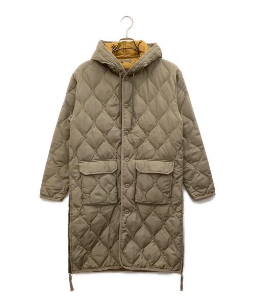 TAION（タイオン）TAION (タイオン) パイピングフード ロングダウンコート ベージュ サイズ:Sの古着・服飾アイテム