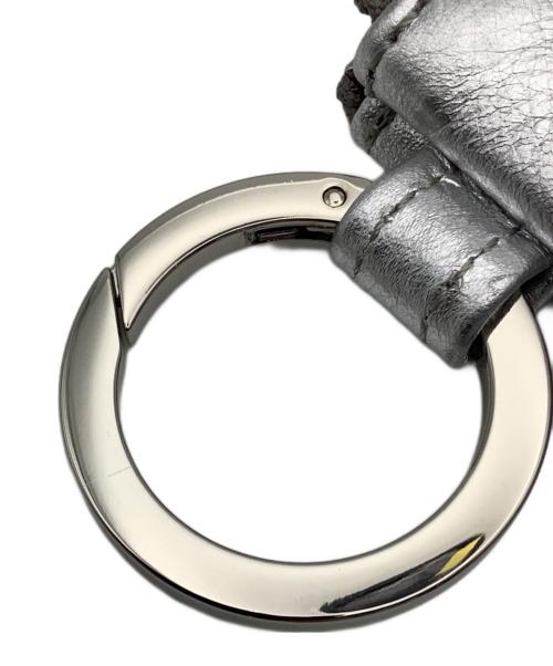 russet（ラシット）russet (ラシット) カラビナ付きソフトレザーマルチケース シルバー サイズ:−の古着・服飾アイテム