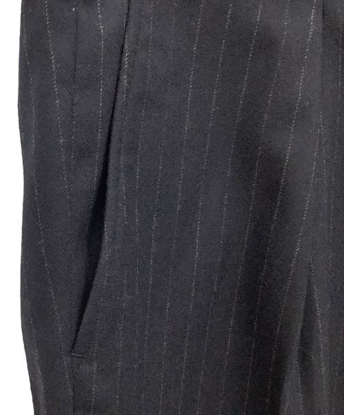 mb（エムビー）mb (エムビー) ハイエンド尾州ウール クラシックテーパードスラックス サイズ:Mの古着・服飾アイテム