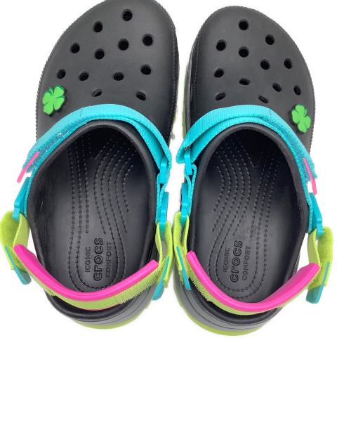 crocs（クロックス）crocs (クロックス) 厚底サンダル ブラック×イエロー サイズ:m5/w7の古着・服飾アイテム