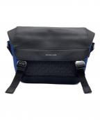 MICHAEL KORSマイケル・コース）の古着「ショルダーバッグ」｜ブラック×ブルー