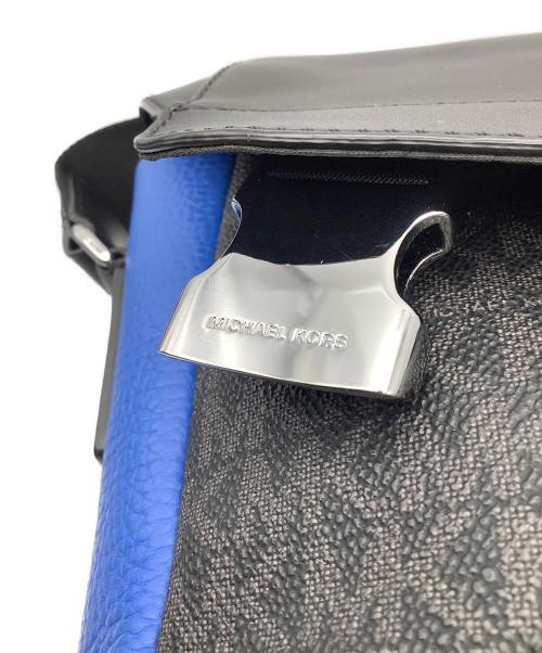 MICHAEL KORS（マイケル・コース）MICHAEL KORS (マイケル・コース) ショルダーバッグ ブラック×ブルー サイズ:−の古着・服飾アイテム