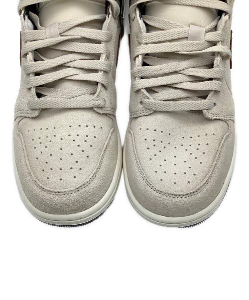 NIKE（ナイキ）NIKE (ナイキ) ハイカットスニーカー ベージュ サイズ:28の古着・服飾アイテム