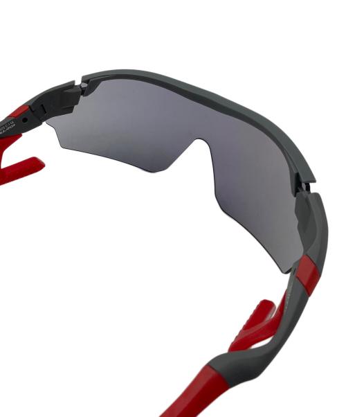 airfly（エアフライ）AIRFLY (エアフライ) サングラス グレー×レッド サイズ:-の古着・服飾アイテム