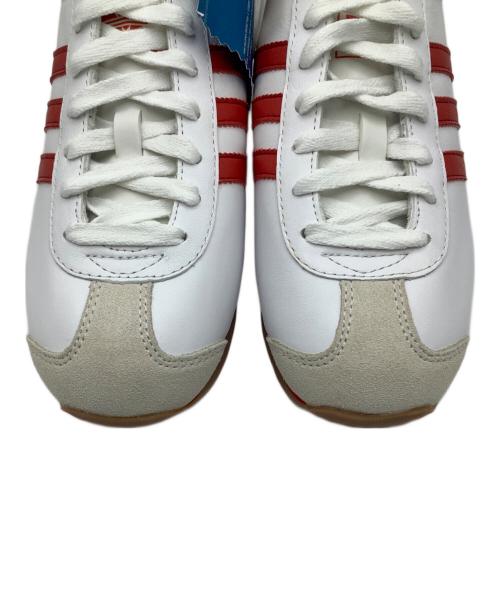 adidas（アディダス）adidas (アディダス) ローカットスニーカー ホワイト×レッド サイズ:24の古着・服飾アイテム