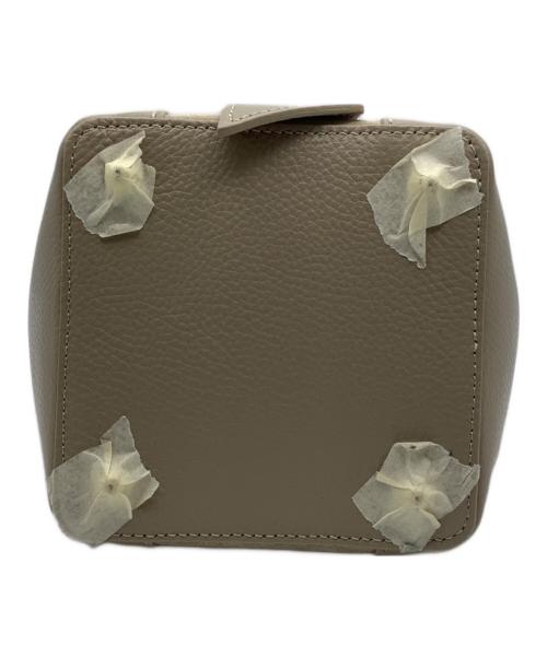 AULENTTI（オウレンティ）AULENTTI (オウレンティ) バケツバッグ ベージュ サイズ:−の古着・服飾アイテム