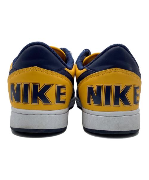 NIKE（ナイキ）NIKE (ナイキ) ローカットスニーカー オレンジ×ネイビー サイズ:28の古着・服飾アイテム