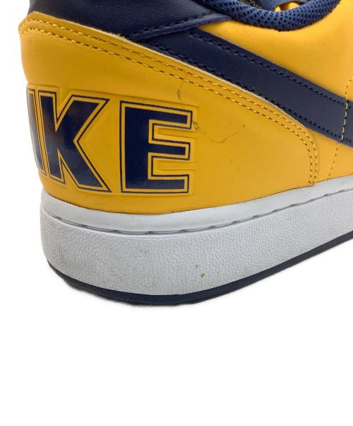 NIKE（ナイキ）NIKE (ナイキ) ローカットスニーカー オレンジ×ネイビー サイズ:28の古着・服飾アイテム