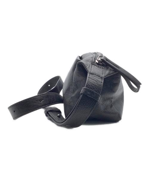 ear PAPILLONNER（イアパピヨネ）ear PAPILLONNER (イアパピヨネ) ボックスミニショルダーバッグ ブラック サイズ:−の古着・服飾アイテム