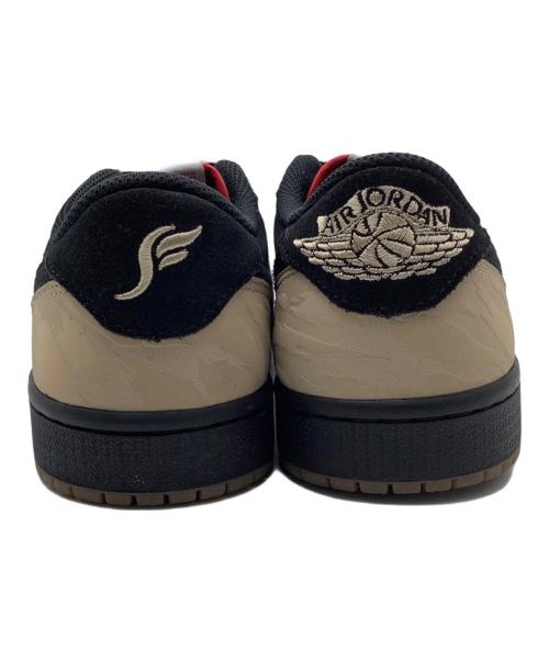 NIKE（ナイキ）NIKE (ナイキ) ローカットスニーカー ブラック×レッド サイズ:24.5の古着・服飾アイテム