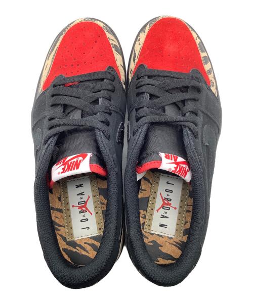 NIKE（ナイキ）NIKE (ナイキ) ローカットスニーカー ブラック×レッド サイズ:24.5の古着・服飾アイテム