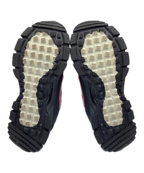 NIKE（ナイキ）NIKE (ナイキ) W ZOOM VOMERO ROAM ANTHRACITE/ELEMENTAL ピンク×ブラック サイズ:24の古着・服飾アイテム