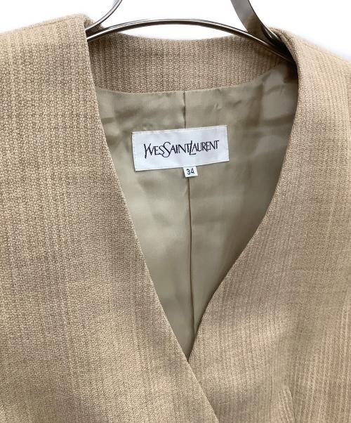 Yves Saint Laurent（イヴサンローラン）Yves Saint Laurent (イヴサンローラン) セットアップスーツ ベージュ サイズ:34の古着・服飾アイテム