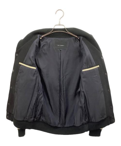 1piu1uguale3（ウノピュウノウグァーレトレ）1piu1uguale3 (ウノピュウノウグァーレトレ) スタジャン ブラック×ベージュ サイズ:Vの古着・服飾アイテム