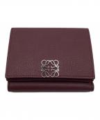 LOEWEロエベ）の古着「3つ折り財布」｜エンジ