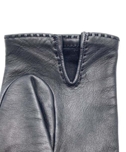 HERMES（エルメス）HERMES (エルメス) ケリー装飾レザーグローブ ブラック×ゴールドの古着・服飾アイテム