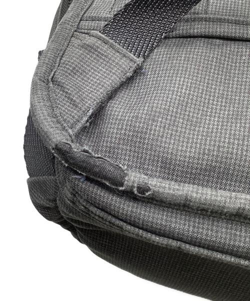 TUMI（トゥミ）TUMI (トゥミ) リュック グレー サイズ:−の古着・服飾アイテム