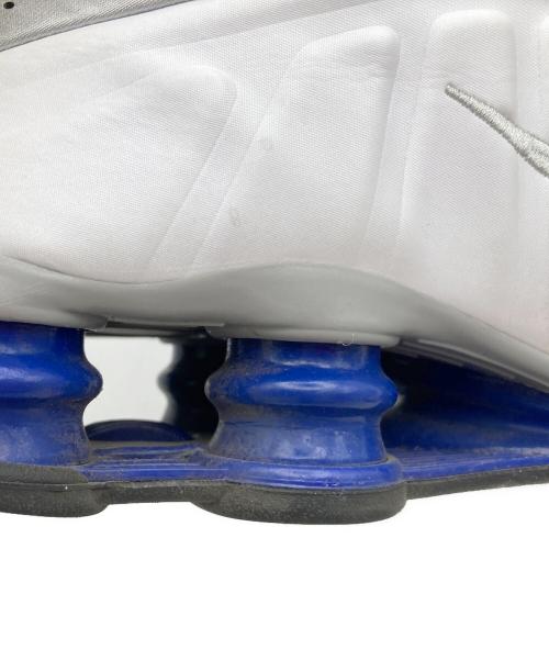 NIKE（ナイキ）NIKE (ナイキ) Shox R4 グレー×ホワイト サイズ:26.5の古着・服飾アイテム