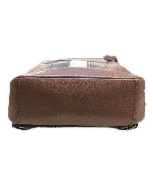 COACH（コーチ）COACH (コーチ) ボディーバッグ ブラウン サイズ:−の古着・服飾アイテム