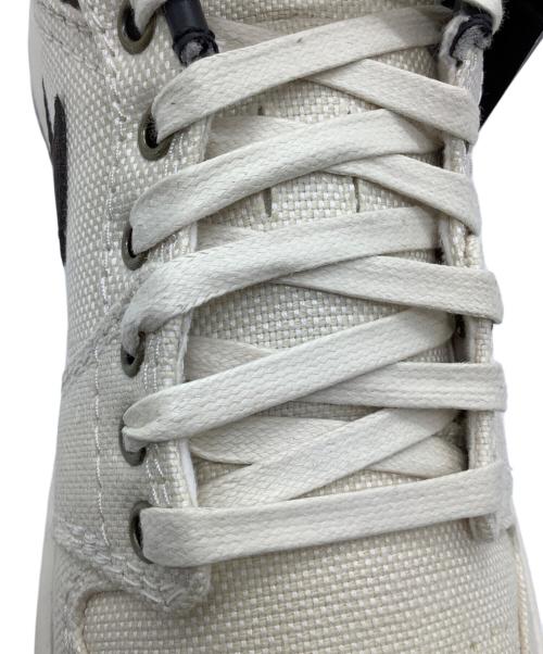 NIKE（ナイキ）NIKE (ナイキ) ローカットスニーカー ホワイト×ブラウン サイズ:27.5の古着・服飾アイテム