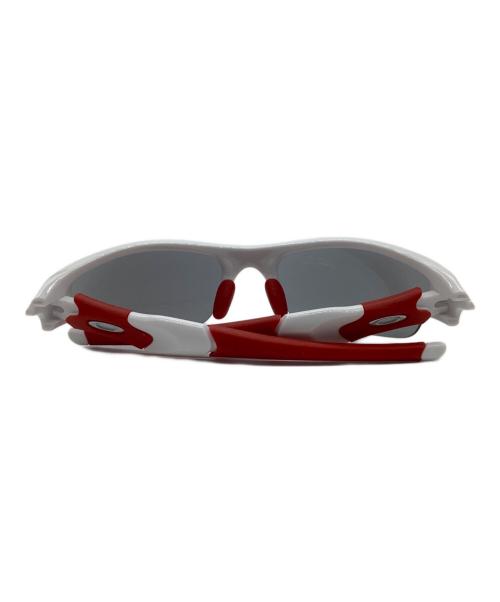 OAKLEY（オークリー）OAKLEY (オークリー) サングラス ホワイト×レッド サイズ:−の古着・服飾アイテム