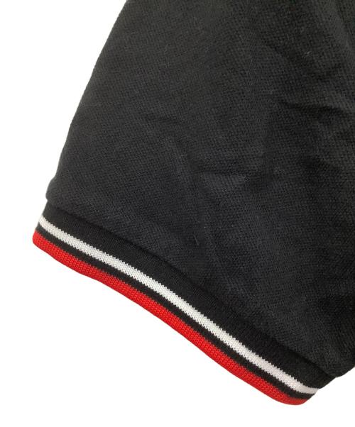 FRED PERRY（フレッドペリー）FRED PERRY (フレッドペリー) ポロシャツ ブラック×レッド サイズ:40の古着・服飾アイテム