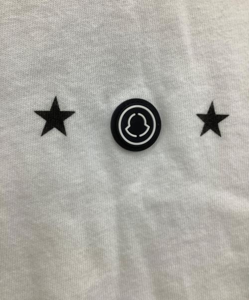 MONCLER（モンクレール）MONCLER (モンクレール) FRAGMENT DESIGN (フラグメントデザイン) 半袖カットソー ホワイト サイズ:Mの古着・服飾アイテム