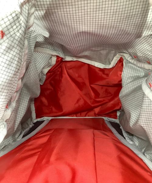 Rab（ラブ）Rab (ラブ) バックパック グレー×ホワイト サイズ:−の古着・服飾アイテム