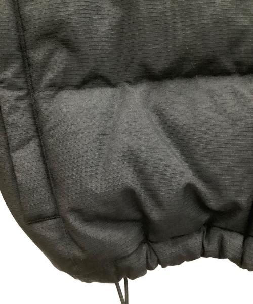 YESEYESEE（イエスアイシー）YESEYESEE (イエスアイシー) Adam et Rope (アダム エ ロペ) Iconic Down Jacket ブラック サイズ:Mの古着・服飾アイテム