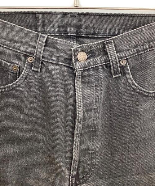 LEVI'S（リーバイス）LEVI'S (リーバイス) デニムパンツ ブラック サイズ:W30L32の古着・服飾アイテム
