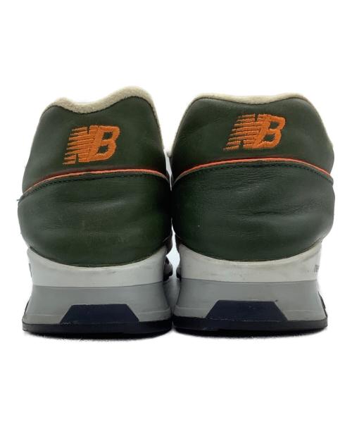 NEW BALANCE（ニューバランス）NEW BALANCE (ニューバランス) スニーカー グリーン×ベージュ サイズ:UK7 1/2の古着・服飾アイテム