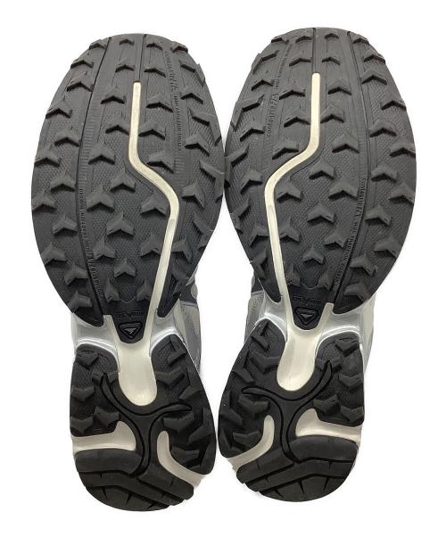 SALOMON（サロモン）SALOMON (サロモン) ローカットスニーカー ホワイト×グレー サイズ:27.5の古着・服飾アイテム