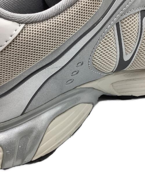 SALOMON（サロモン）SALOMON (サロモン) ローカットスニーカー ホワイト×グレー サイズ:27.5の古着・服飾アイテム