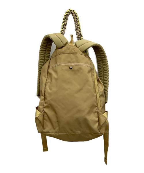 zattu（ザッツ）zattu (ザッツ) ナイロンリュック ベージュの古着・服飾アイテム