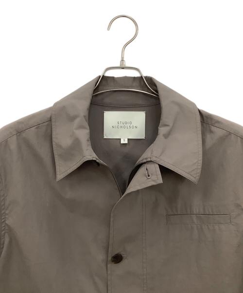 STUDIO NICHOLSON（スタジオ ニコルソン）STUDIO NICHOLSON (スタジオ ニコルソン) ジップアップシャツジャケット グレー サイズ:Sの古着・服飾アイテム
