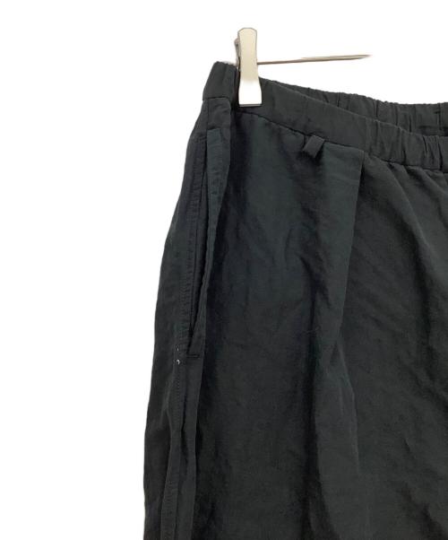 JOURNAL STANDARD（ジャーナルスタンダード）JOURNAL STANDARD (ジャーナルスタンダード) アンイーヴン ラミーコットン ワイド ドロー パンツ ブラック サイズ:Mの古着・服飾アイテム