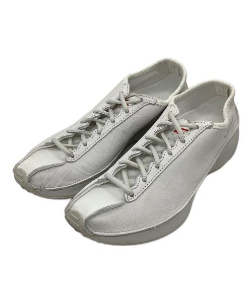 NIKE（ナイキ）NIKE (ナイキ) ローカットスニーカー ホワイト サイズ:23.5の古着・服飾アイテム