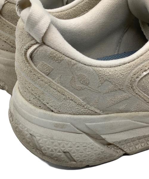 HOKA（ホカ）HOKA (ホカ) ローカットスニーカー アイボリー サイズ:26.5の古着・服飾アイテム