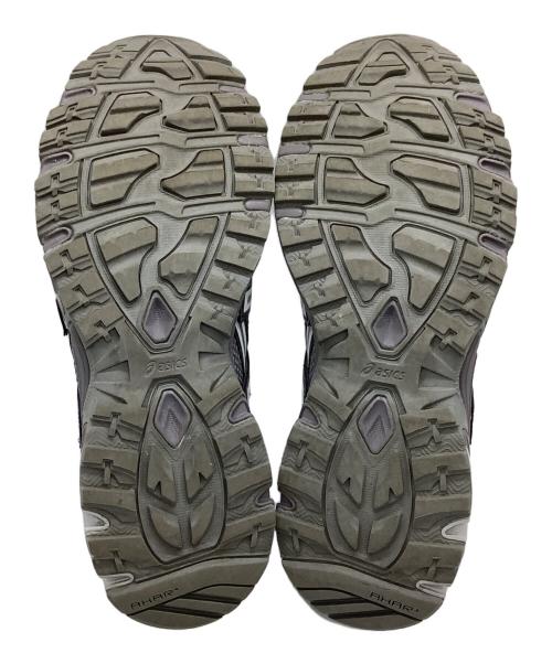 asics（アシックス）asics (アシックス) ローカットスニーカー グレー サイズ:28の古着・服飾アイテム
