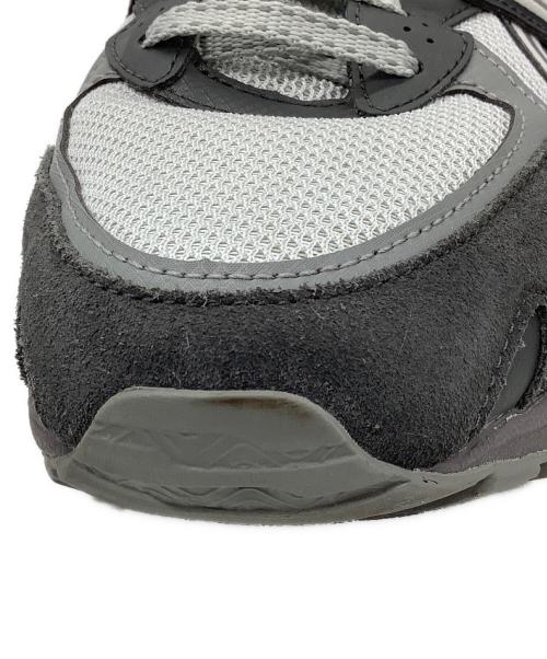 asics（アシックス）asics (アシックス) ローカットスニーカー グレー サイズ:28の古着・服飾アイテム