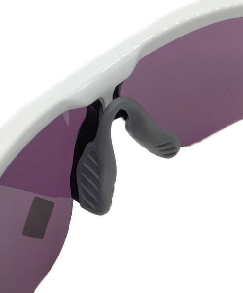 OAKLEY（オークリー）OAKLEY (オークリー) サングラス ホワイトの古着・服飾アイテム