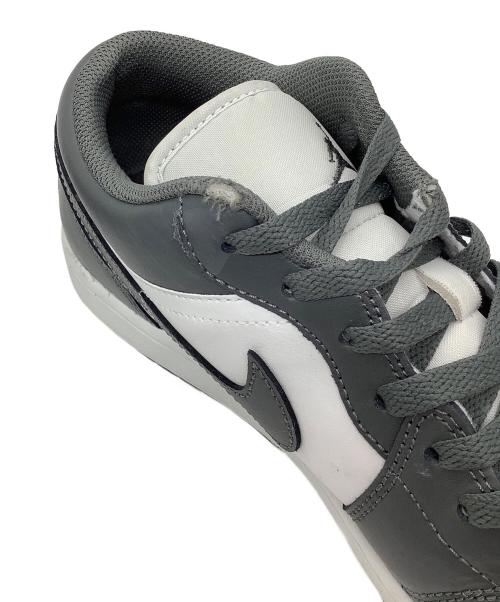 NIKE（ナイキ）NIKE (ナイキ) ローカットスニーカー グレー×ホワイト サイズ:28の古着・服飾アイテム