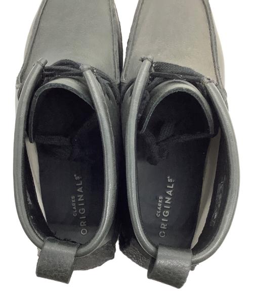 CLARKS（クラークス）CLARKS (クラークス) ナタリーハイカット ブラック サイズ:26.5の古着・服飾アイテム