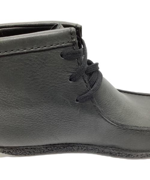CLARKS（クラークス）CLARKS (クラークス) ナタリーハイカット ブラック サイズ:26.5の古着・服飾アイテム