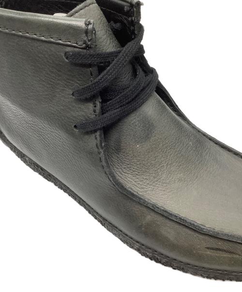 CLARKS（クラークス）CLARKS (クラークス) ナタリーハイカット ブラック サイズ:26.5の古着・服飾アイテム