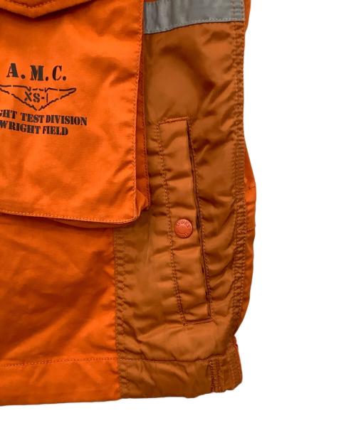 AVIREX（アヴィレックス）AVIREX (アヴィレックス) ミリタリージャケット オレンジ サイズ:Mの古着・服飾アイテム