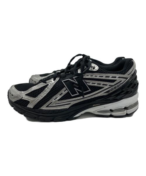 NEW BALANCE（ニューバランス）NEW BALANCE (ニューバランス) ローカットスニーカー ブラック×シルバー サイズ:26.5cmの古着・服飾アイテム
