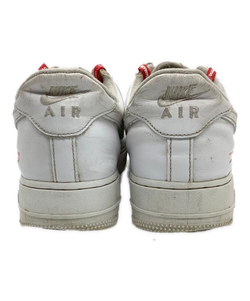 NIKE（ナイキ）NIKE (ナイキ) Supreme (シュプリーム) ローカットスニーカー ホワイト サイズ:27の古着・服飾アイテム